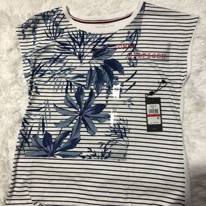 Tommy Hilfiger graphic tee